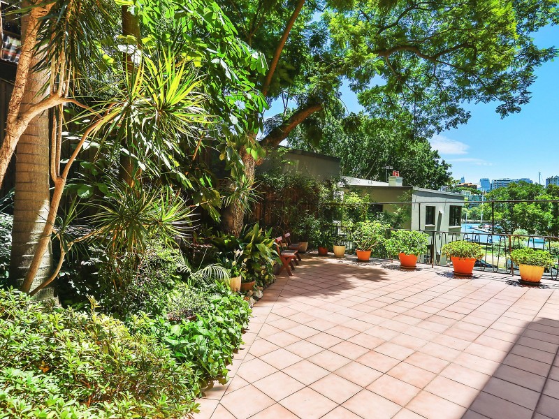 18/22 New Beach Road, Darling Point NSW 2027