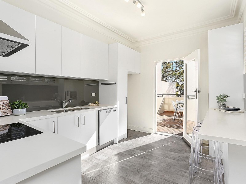 168 Cathedral Street, Woolloomooloo NSW 2011