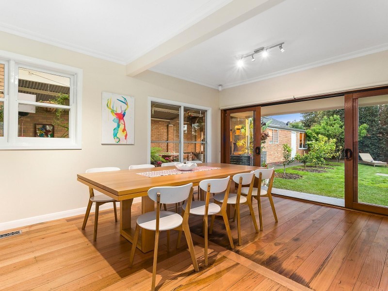18 Gladhall Avenue, Thornbury VIC 3071