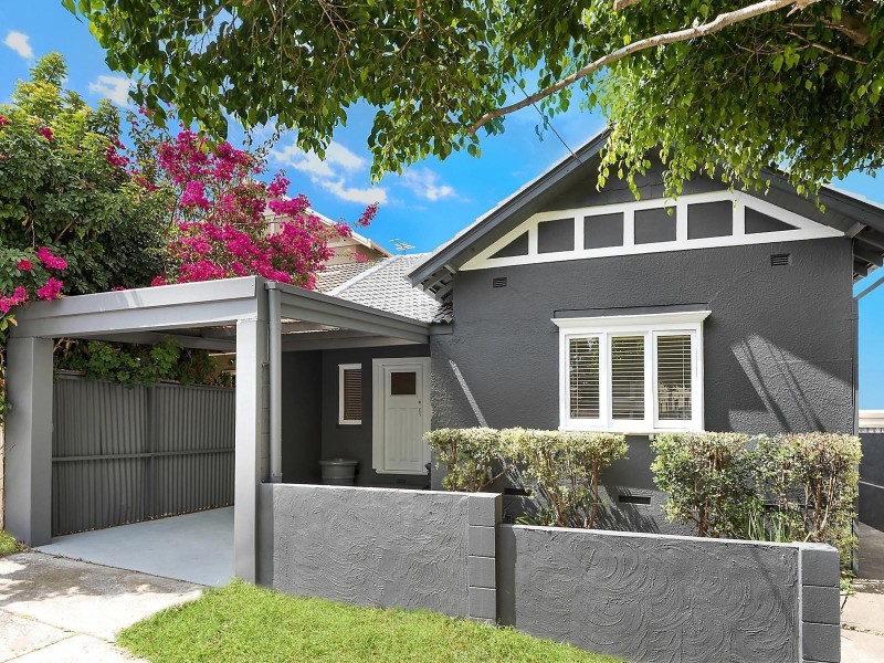 18 Illawong Avenue, Tamarama NSW 2026