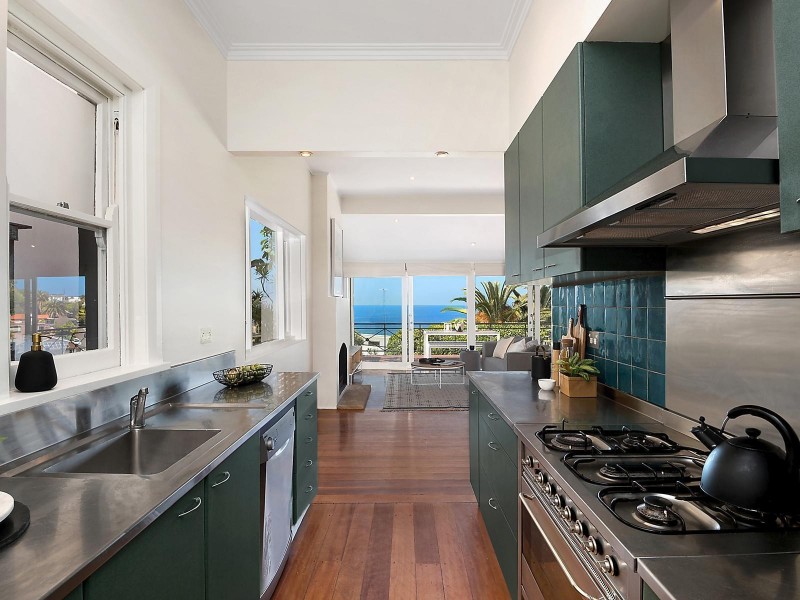 18 Illawong Avenue, Tamarama NSW 2026