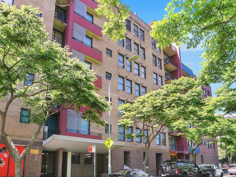 B12/40 Saunders Street, Pyrmont NSW 2009