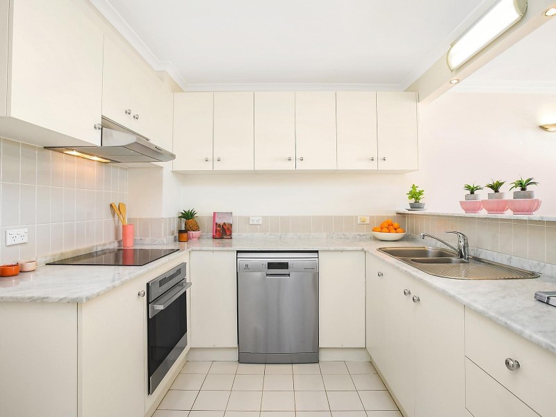 12/98 Alfred Street, Milsons Point NSW 2061
