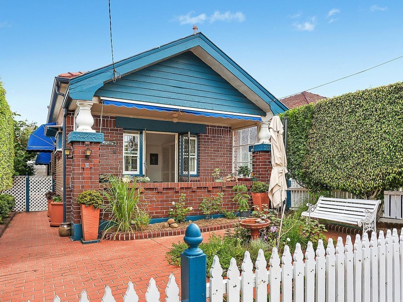 5 Bouvardia Street, Russell Lea NSW 2046