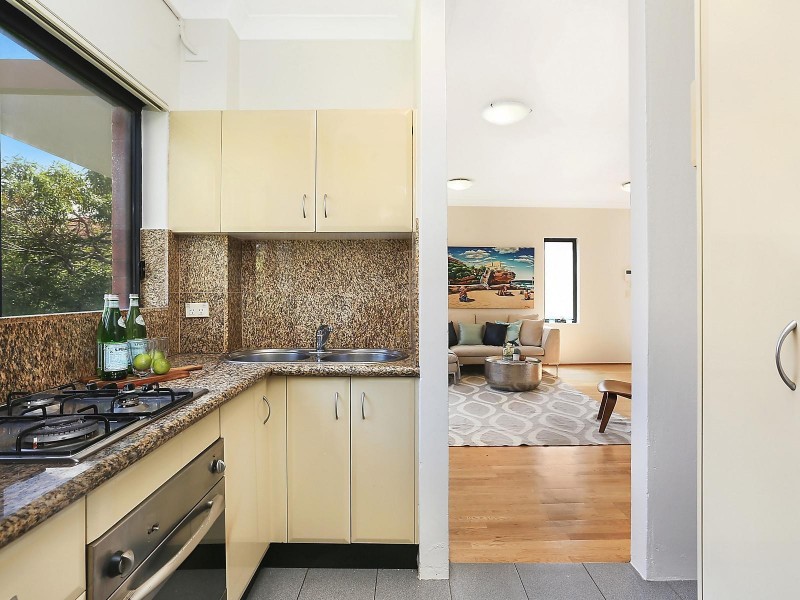 15/66 Beach Road, Bondi Beach NSW 2026