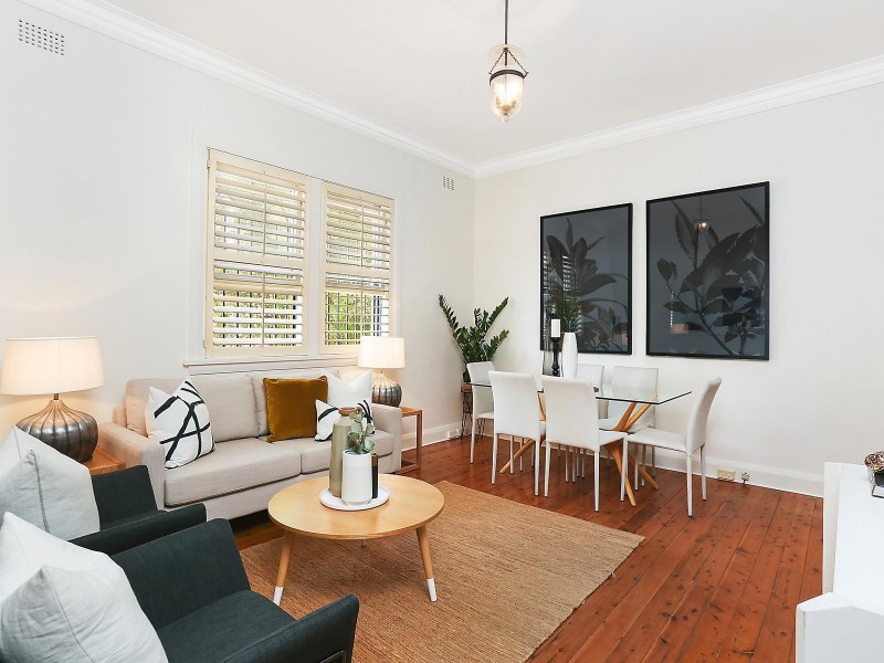 2/6 Council Street, Bondi Junction NSW 2022