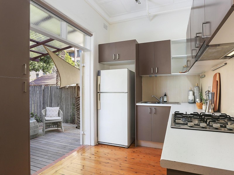 2/6 Council Street, Bondi Junction NSW 2022