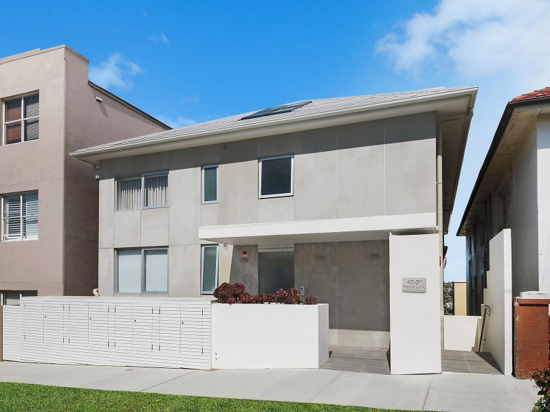 9/49 Fletcher Street, Tamarama NSW 2026