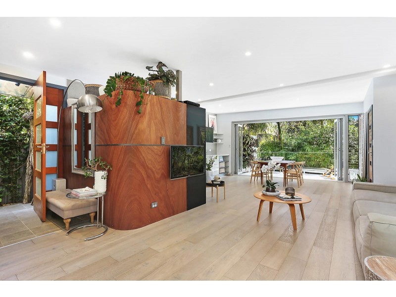 8B Castlefield Street, Bondi NSW 2026