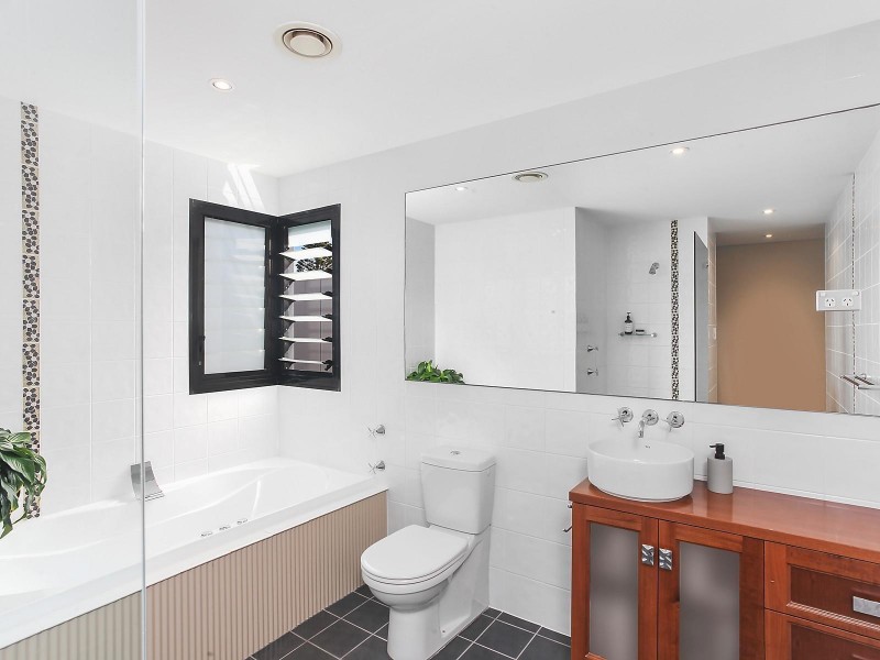 66 Brighton Boulevard, North Bondi NSW 2026