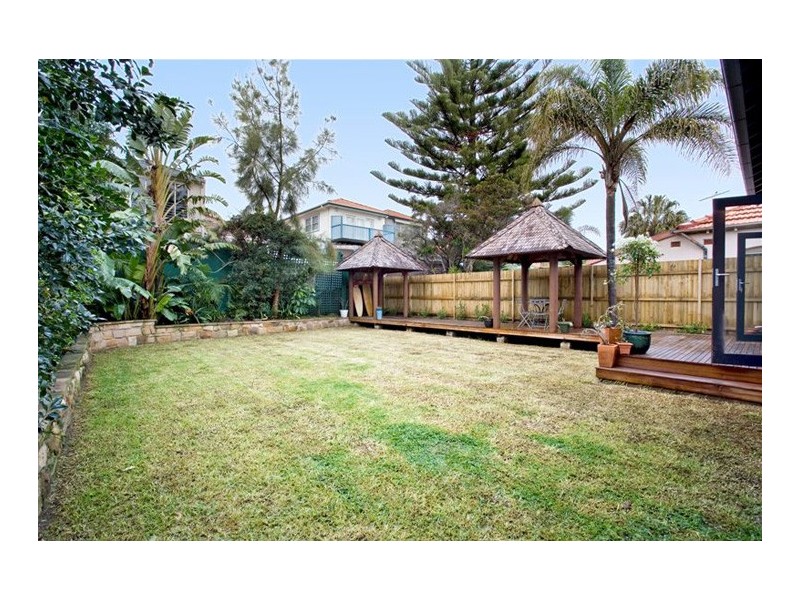 8 Glenayr Avenue, North Bondi NSW 2026