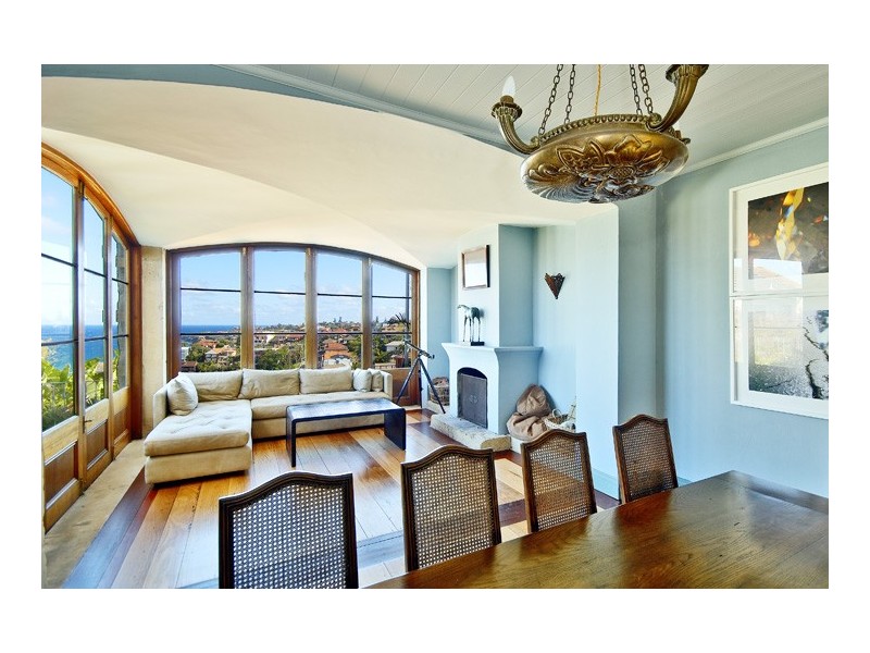 9A Wonderland Avenue, Tamarama NSW 2026