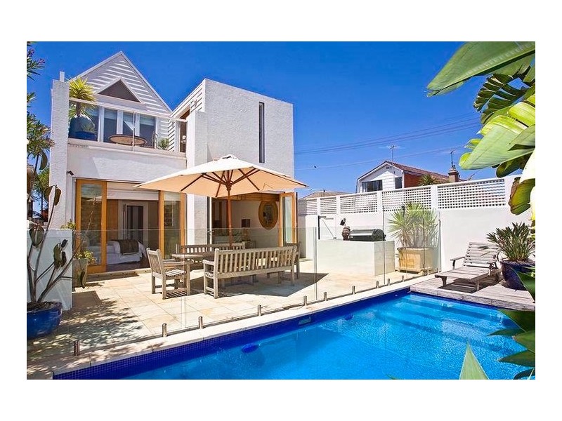 2 Ashley Street, Tamarama NSW 2026