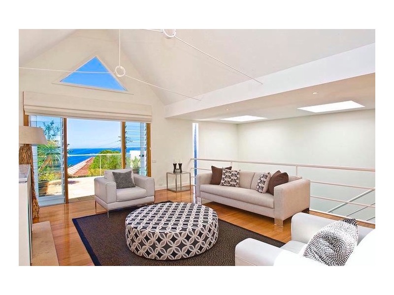 2 Ashley Street, Tamarama NSW 2026