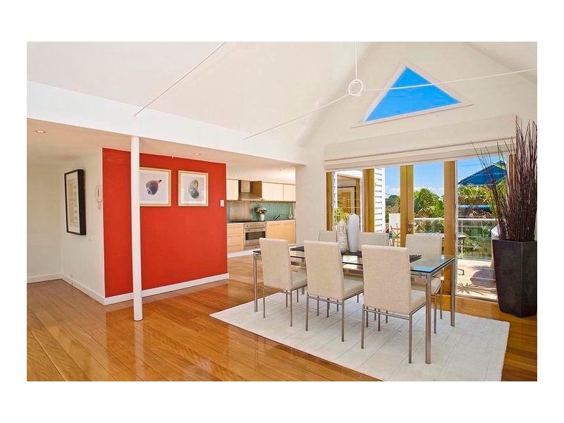 2 Ashley Street, Tamarama NSW 2026
