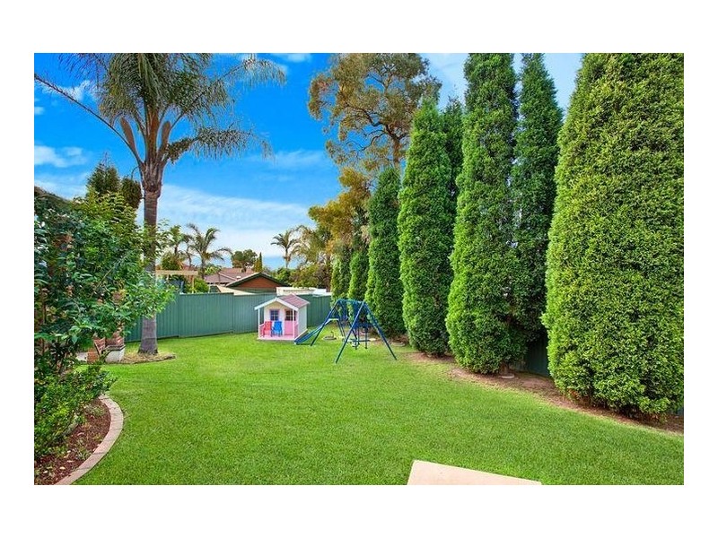 14 Franklin Place, Bossley Park NSW 2176