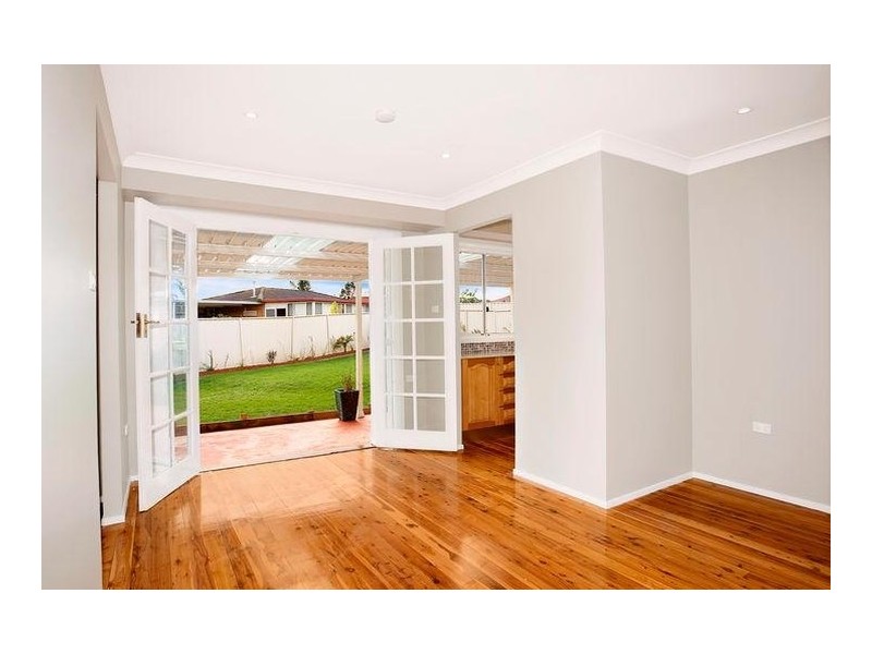 4 Mohave Place, Bossley Park NSW 2176