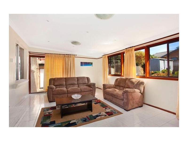 13 Madeline Avenue, Northmead NSW 2152