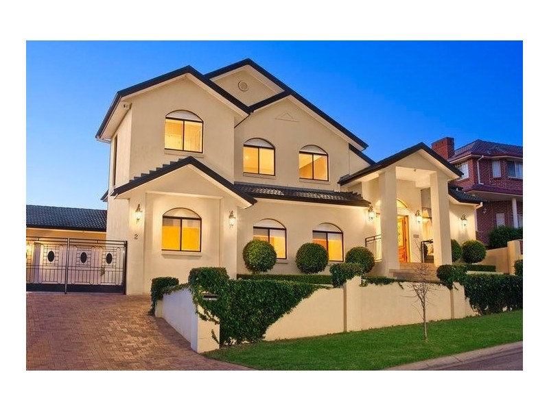 2 Hinder Close, Abbotsbury NSW 2176