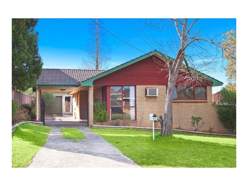 42 Maunder Avenue, Girraween NSW 2145