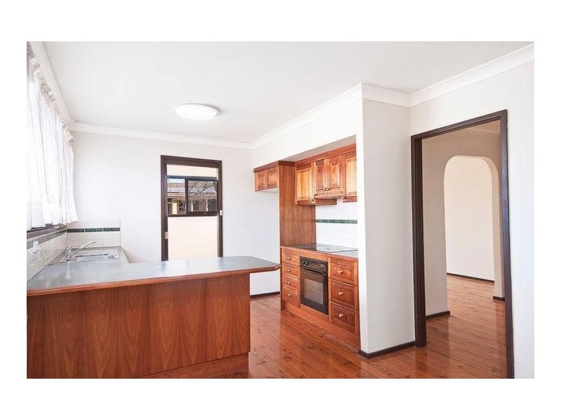 42 Maunder Avenue, Girraween NSW 2145