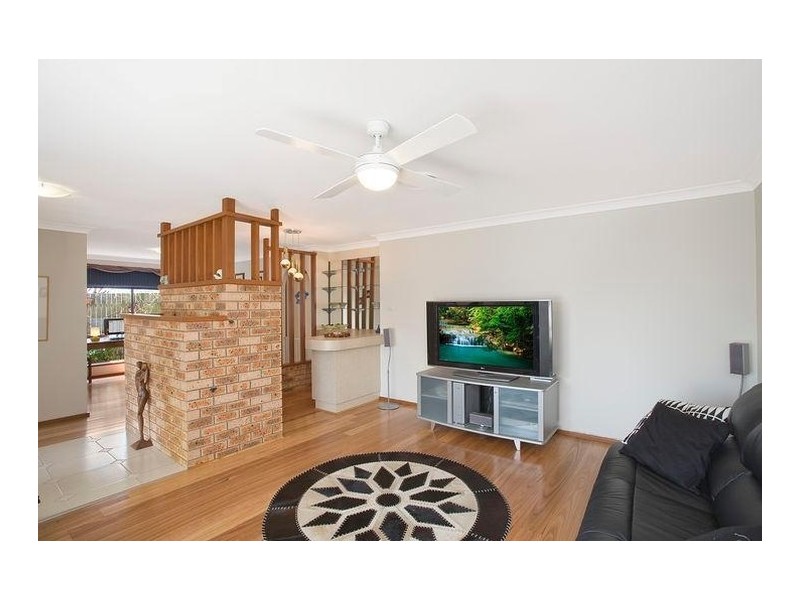 27 Wyena Road, Pendle Hill NSW 2145