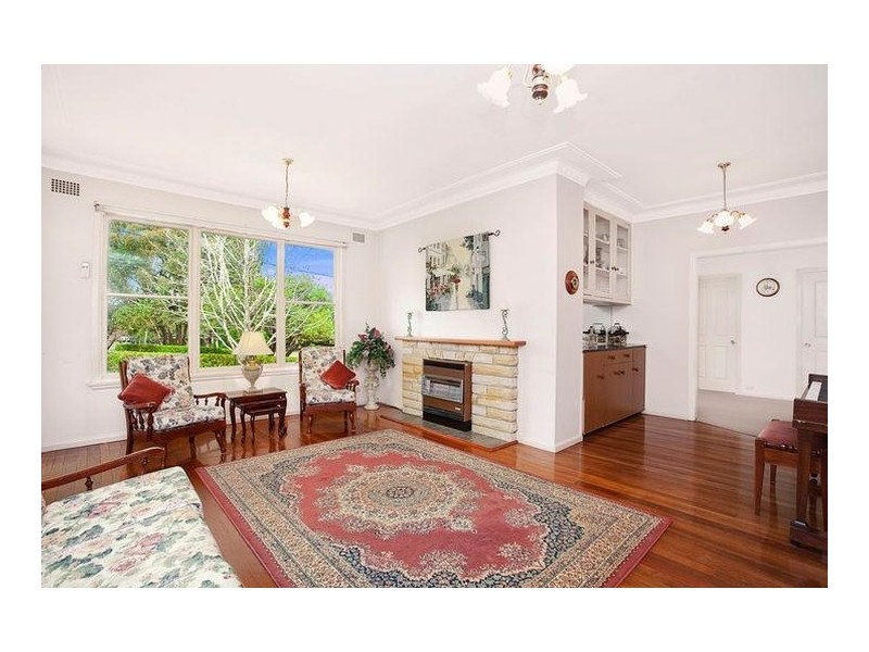 19 Belmore Street East, Oatlands NSW 2117