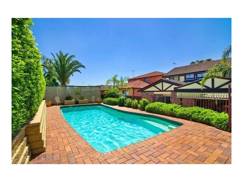 60 Ian Street, Greystanes NSW 2145