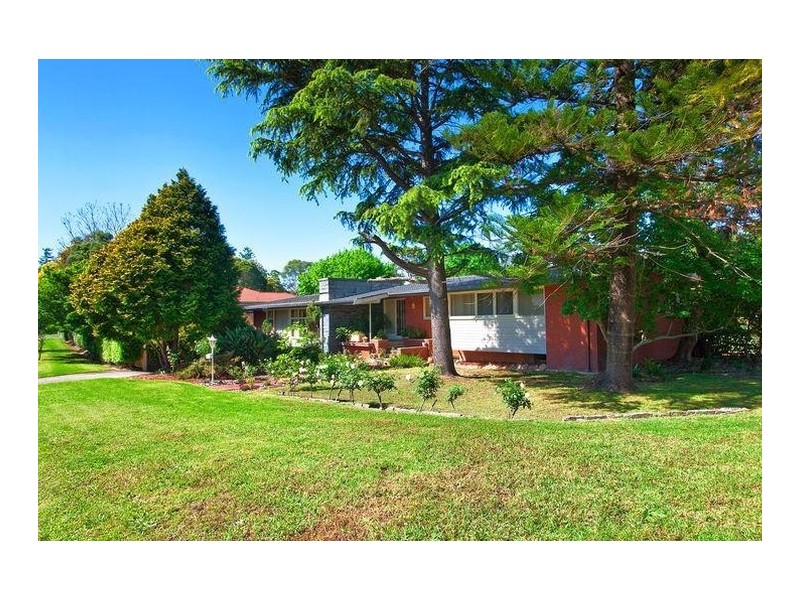 38 Lind Avenue, Oatlands NSW 2117