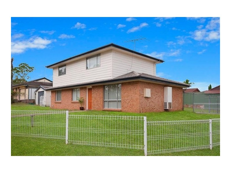 7 Newtimber Circuit, St Clair NSW 2759