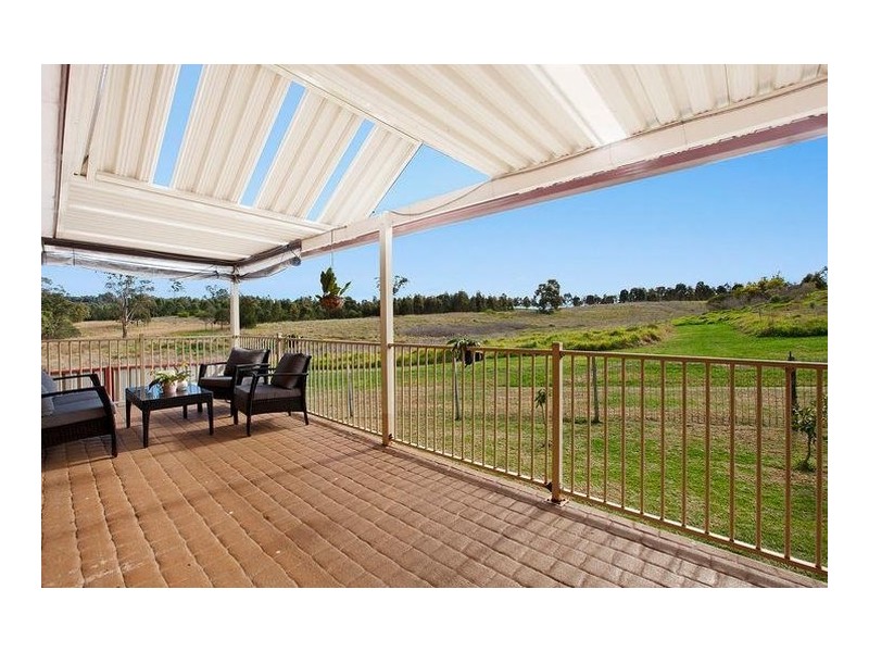 6 Comin Place, Abbotsbury NSW 2176