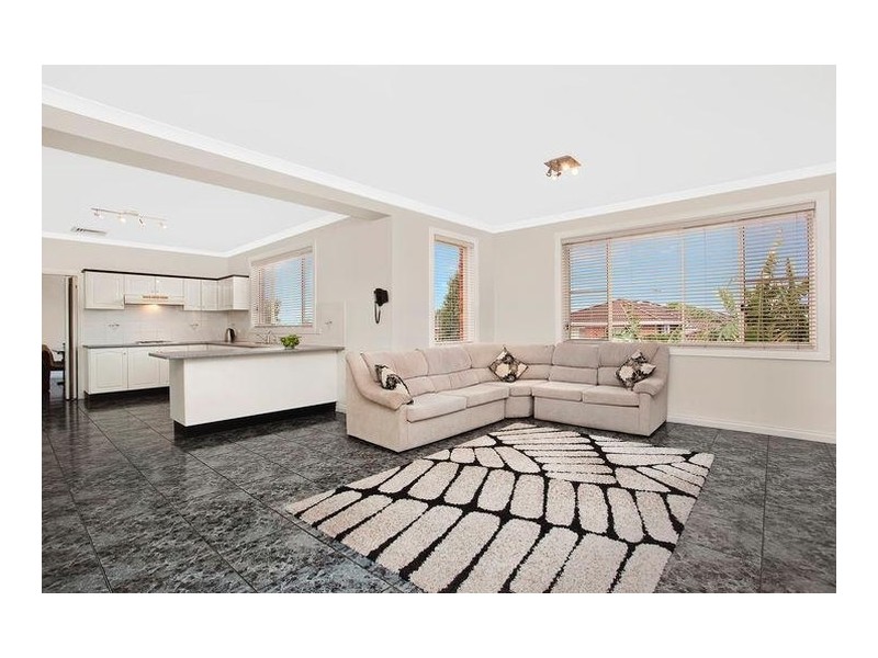 7 Bilboa Place, Edensor Park NSW 2176