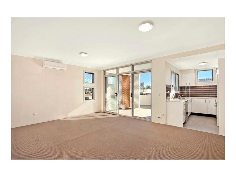 8/291 Woodville Road, Guildford NSW 2161