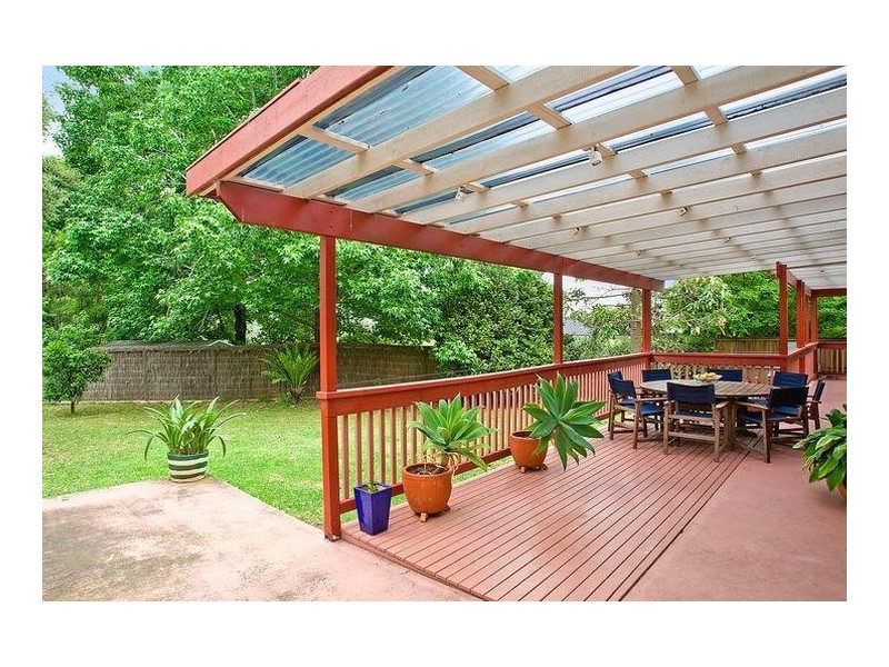 8 Ingleby Street, Oatlands NSW 2117