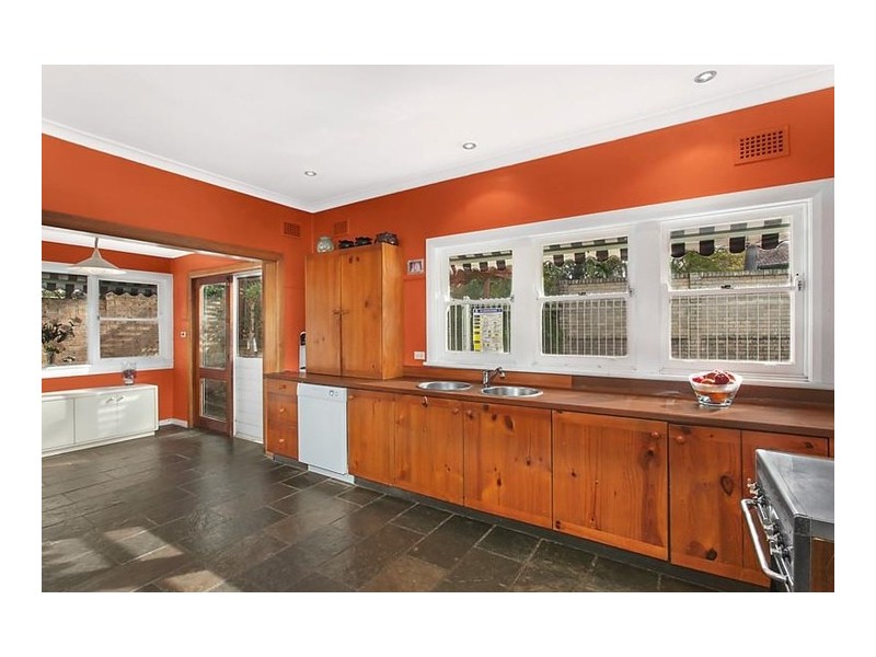 15 St. Aidans Avenue, Oatlands NSW 2117