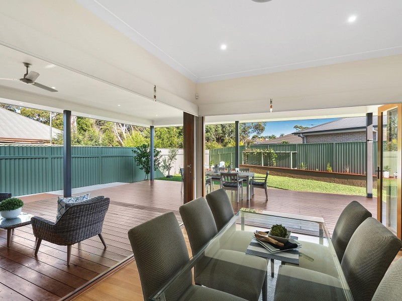 8 Maxwell Place, Abbotsbury NSW 2176