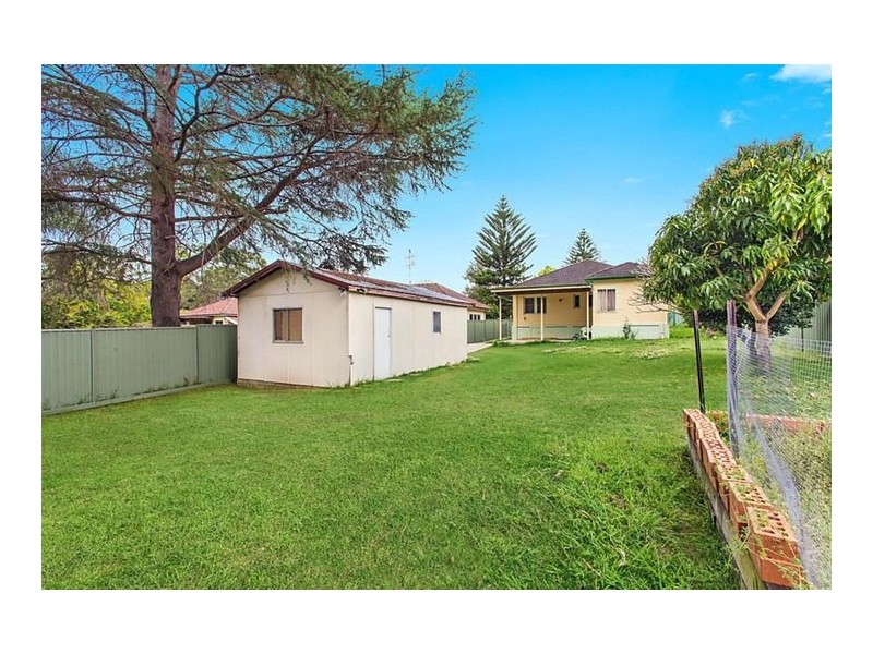 30 Alanas Avenue, Oatlands NSW 2117