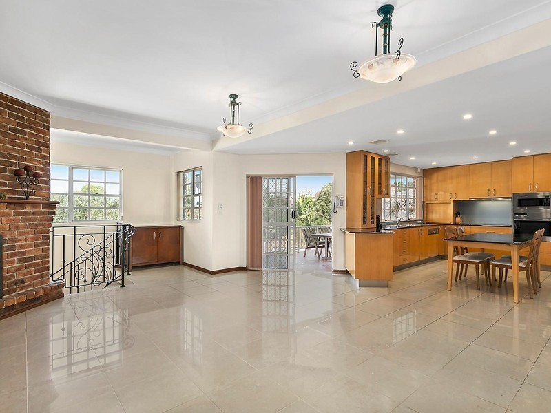 55 Glen Logan Road, Bossley Park NSW 2176