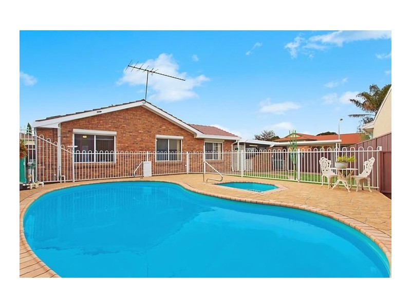 5 Woodman Place, Abbotsbury NSW 2176