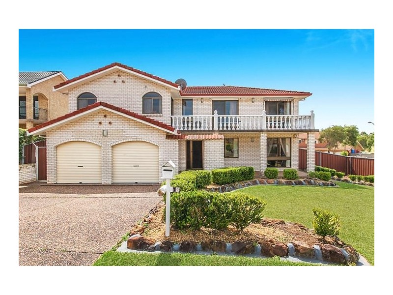18 Boronia Road, Bossley Park NSW 2176