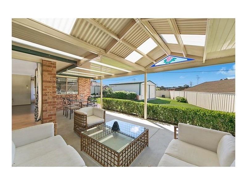 11 Woodlands Drive, Glenmore Park NSW 2745