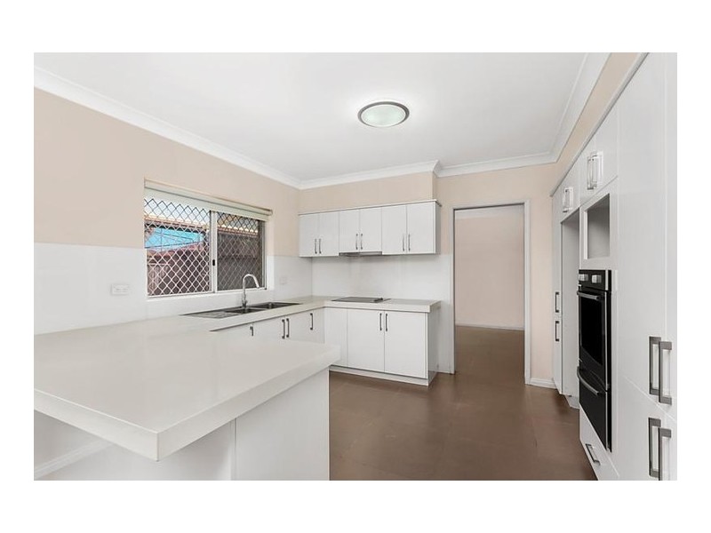 8 Marvell Road, Wetherill Park NSW 2164