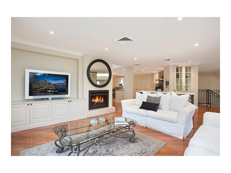 11 Withers Place, Abbotsbury NSW 2176