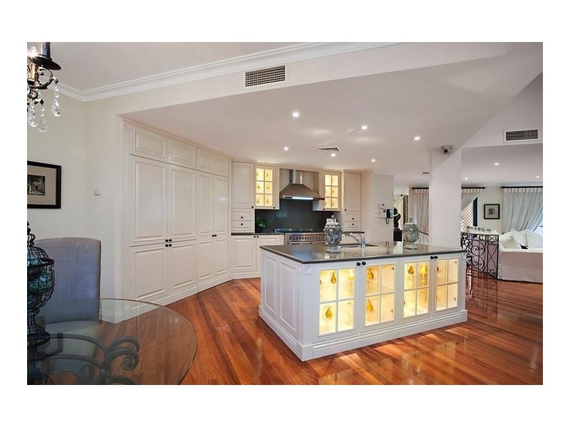 11 Withers Place, Abbotsbury NSW 2176