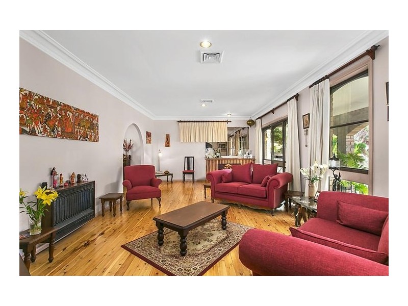 4 Thorn Place, North Rocks NSW 2151