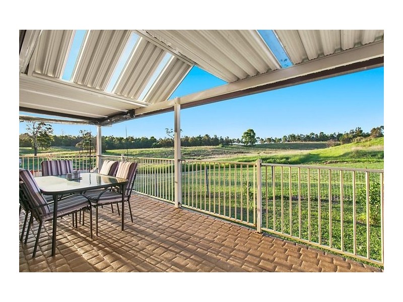 6 Comin Place, Abbotsbury NSW 2176