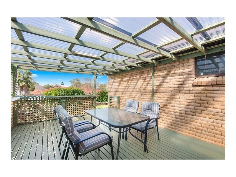 17 Canterbury Road, St Johns Park NSW 2176