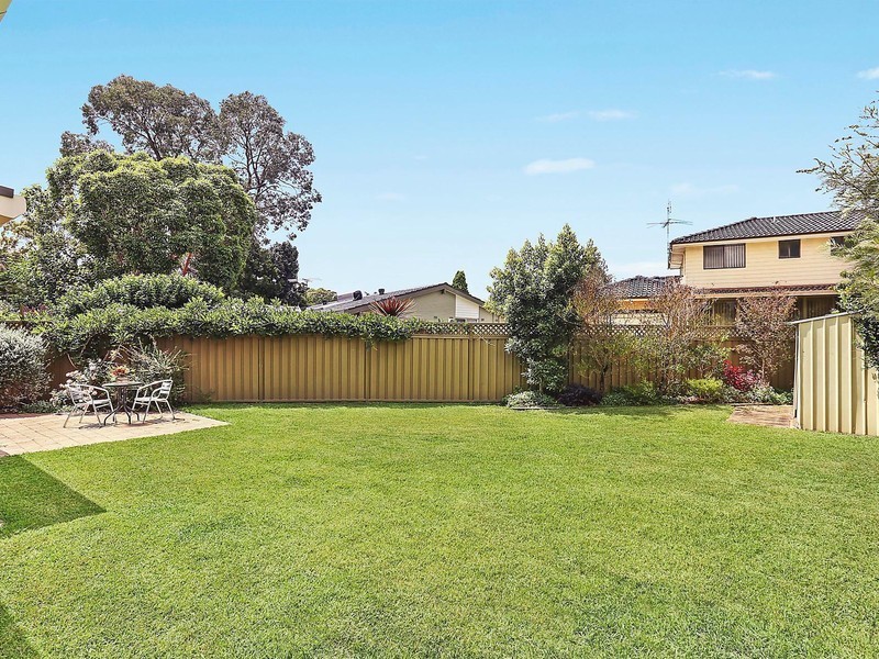 4 Regal Court, North Rocks NSW 2151