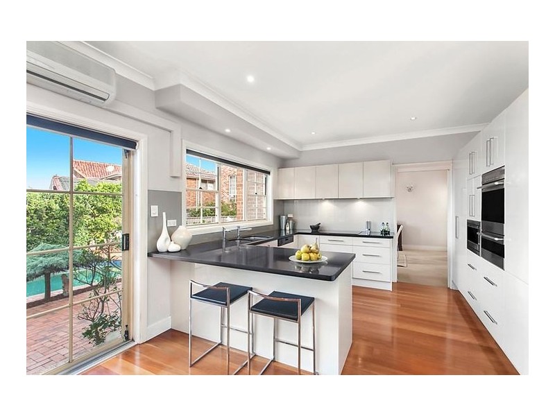 22 Blackwood Place, Oatlands NSW 2117