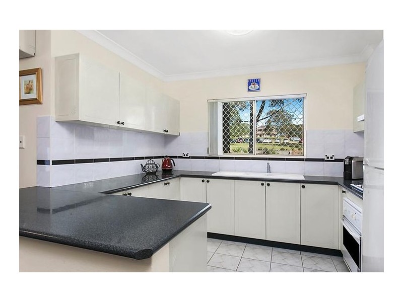 1/253 Dunmore Street, Pendle Hill NSW 2145